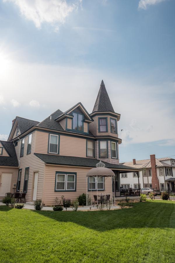 Dennison Street Inn, B & B Colonial Beach Exterior foto